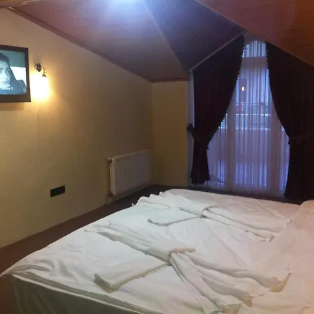 Tj's Szálloda 3*