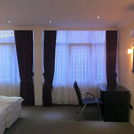 Tj's Szálloda 3*