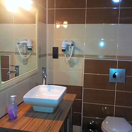 Szálloda Tj's