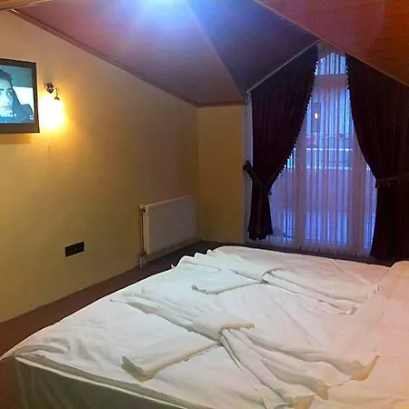 Tj's Szálloda 3*